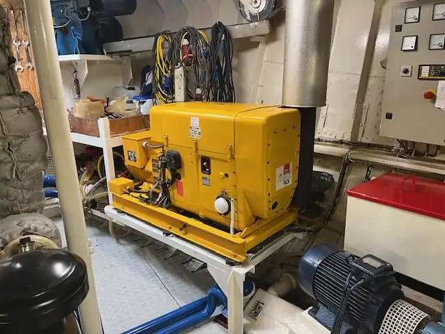 Žvejybos traleris Parduodama