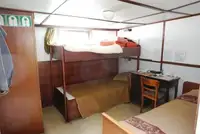 Laivas su kranu Parduodama