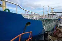 Naftos tanklaivis, chemikalų tanklaivis Parduodama